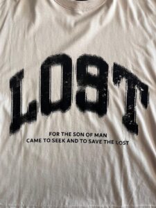 remera corte boxy de algodon estampado | Remeras | Crema | Fesera La Plata | La Plata, Argentina