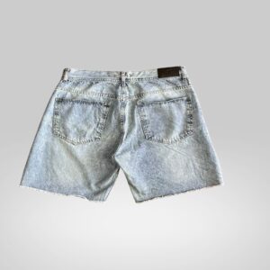 Bermuda de jean localizado liso | Bermudas | CLARO | Fesera La Plata | La Plata, Argentina